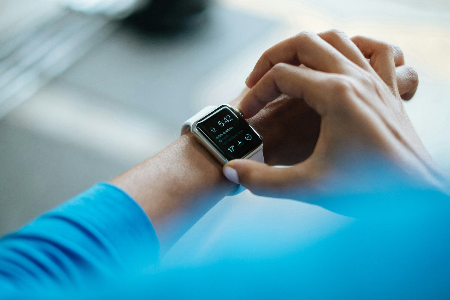 Electronics & Smart Watches