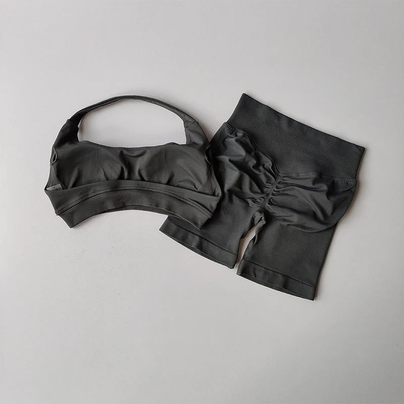 Seamless Breathable Yoga Bra And Shorts Set For Women