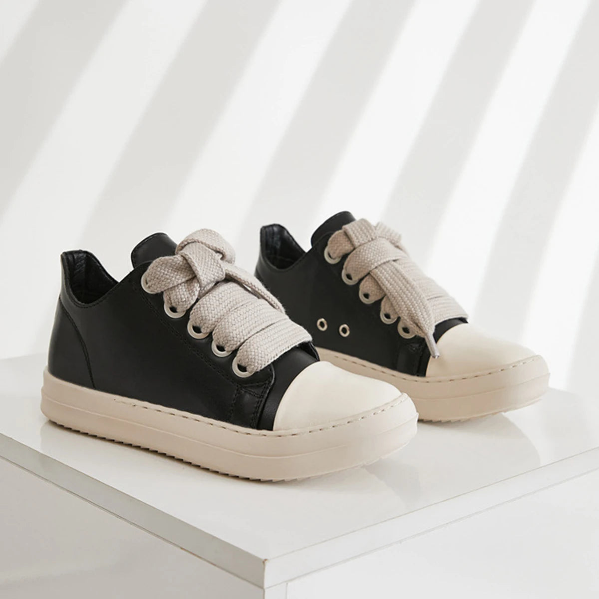 Men's Waterproof Lace Up Casual Shoes PU Insole Rubber Outsole